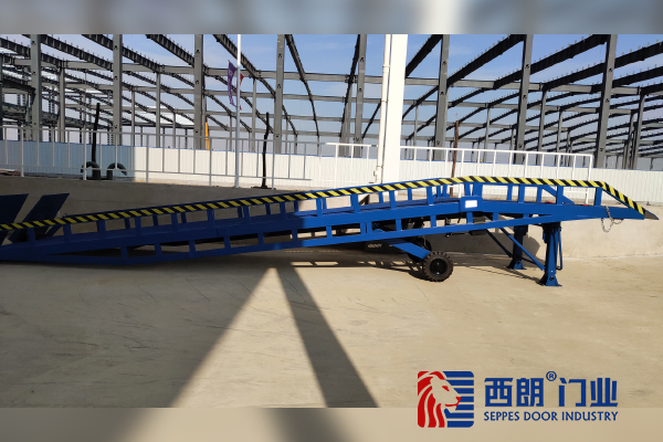 移动登车桥 移动登车桥